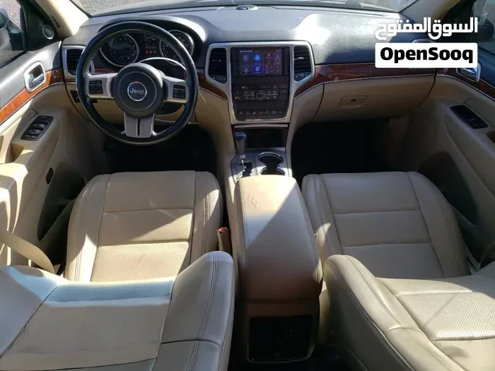Jeep Grand Cherokee 2011 photo 2