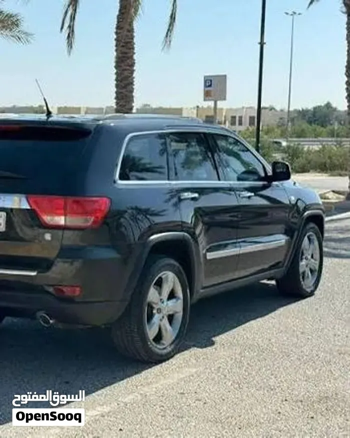 Jeep Grand Cherokee 2011 photo 3