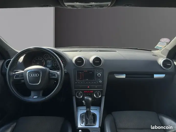 Audi A3 2009 photo 2