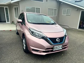 Nissan Note 2018 photo 4