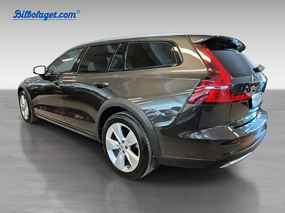 Volvo V60 Cross Country 2023 photo 4