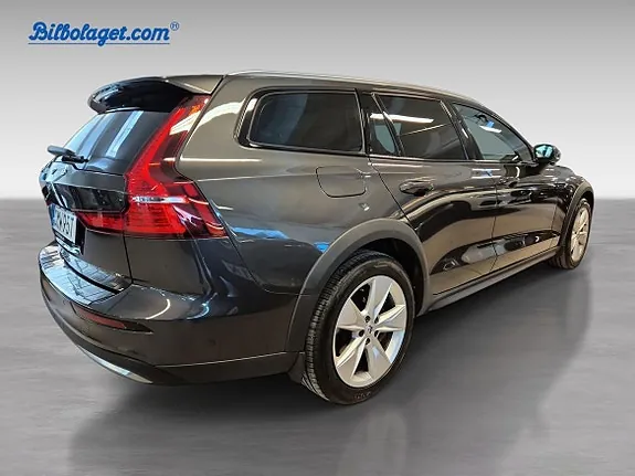 Volvo V60 Cross Country 2023 photo 5