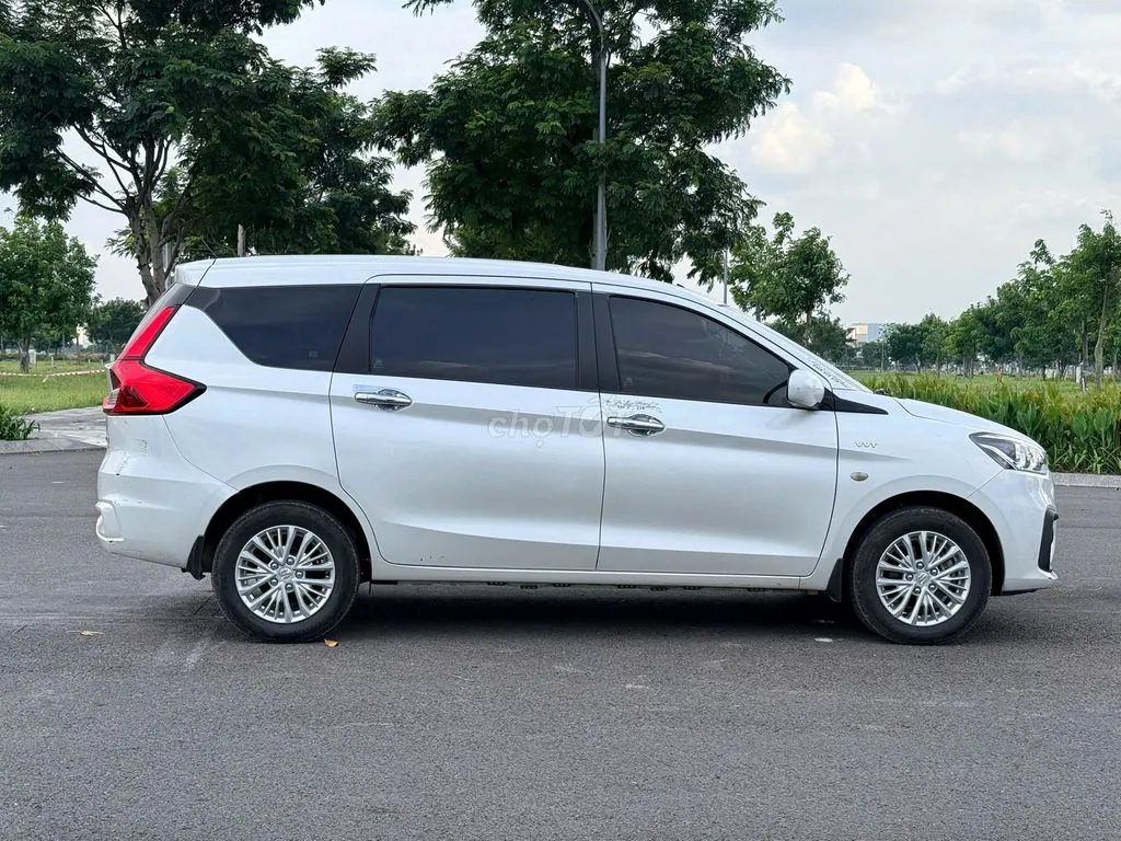 Suzuki Ertiga 2021 photo 4