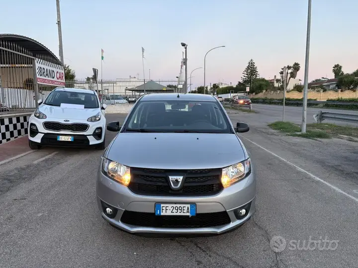 Dacia Sandero 2016 photo 2