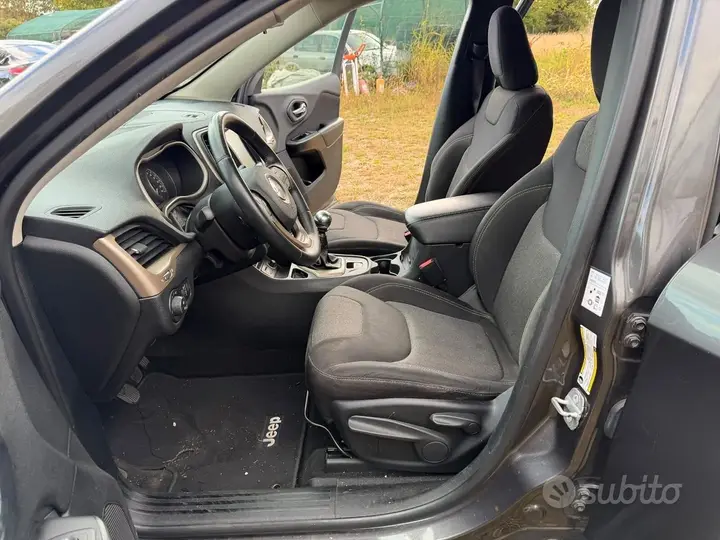 Jeep Cherokee 2014 photo 5