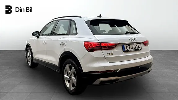 Audi Q3 2023 photo 3
