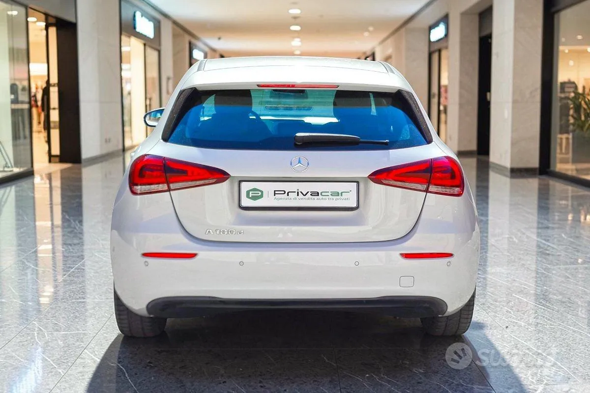 Mercedes-Benz A 180 2019 photo 5