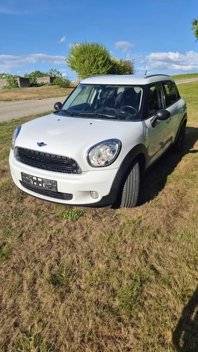 Mini Countryman 2016 photo 2