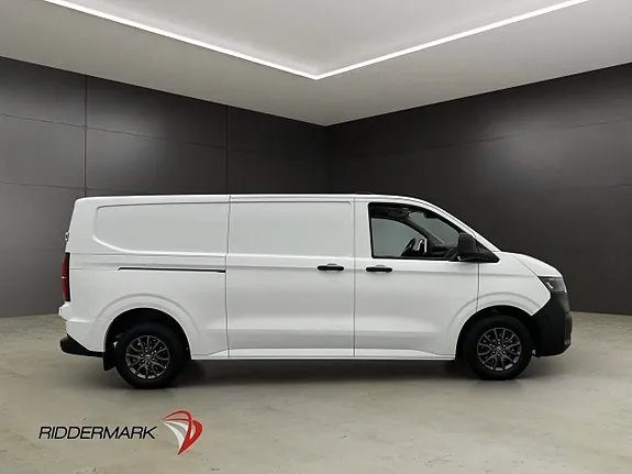Volkswagen Transporter 2025 photo 2