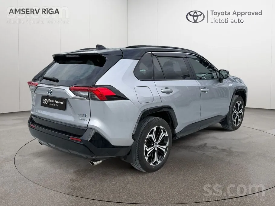 Toyota Rav4 2023 photo 2