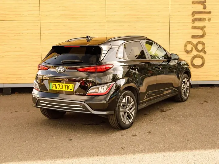 Hyundai Kona 2023 photo 2