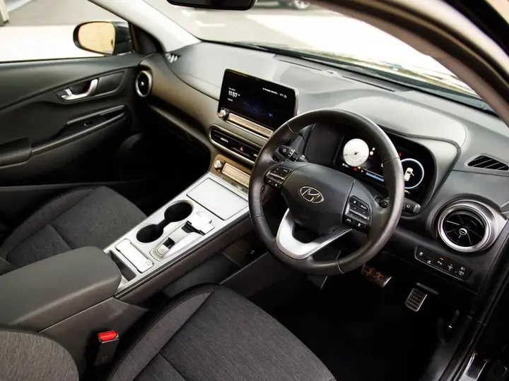 Hyundai Kona 2023 photo 4