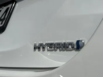 Toyota Yaris 2023 photo 3