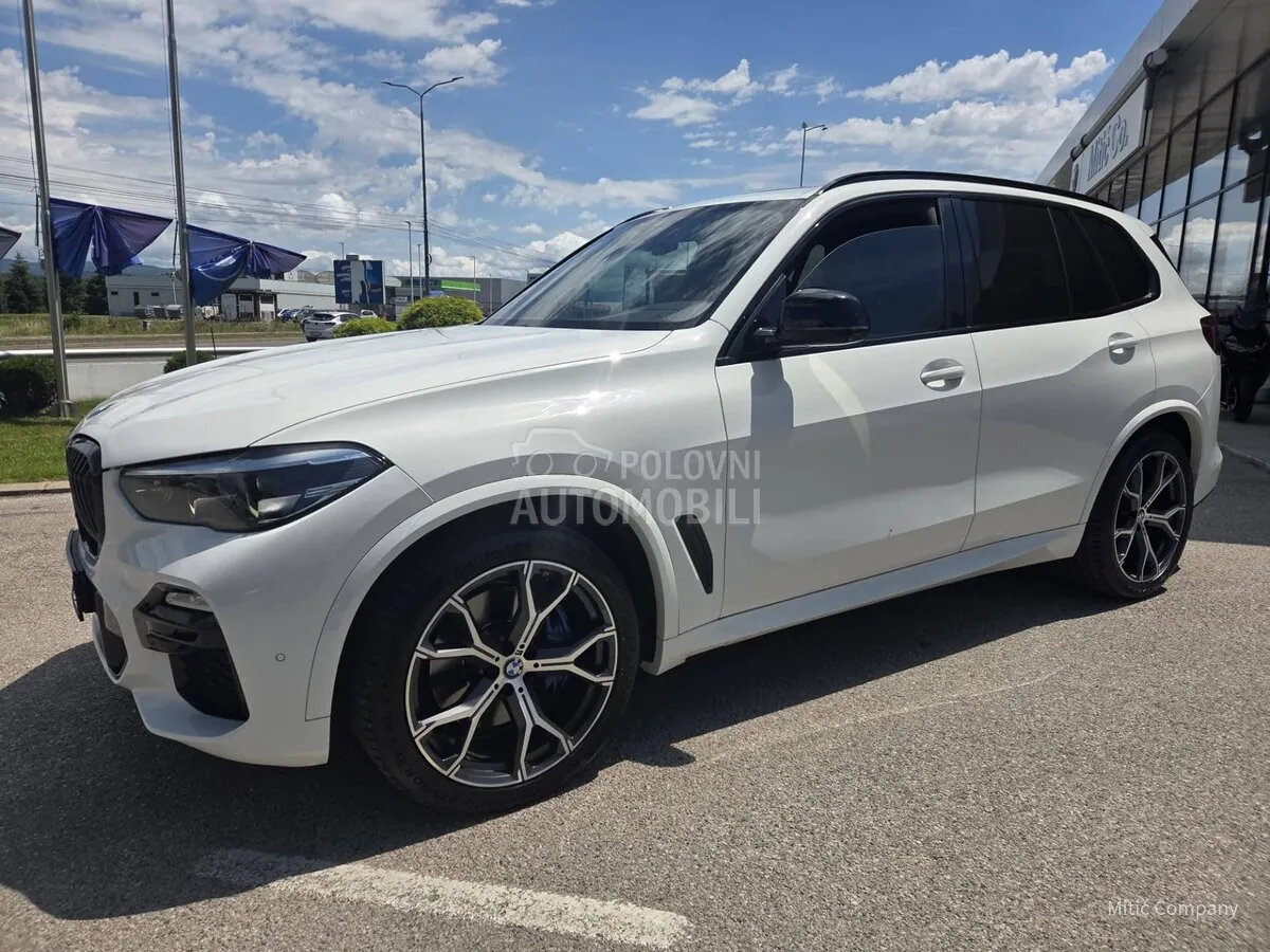 BMW X5 2021 photo 2