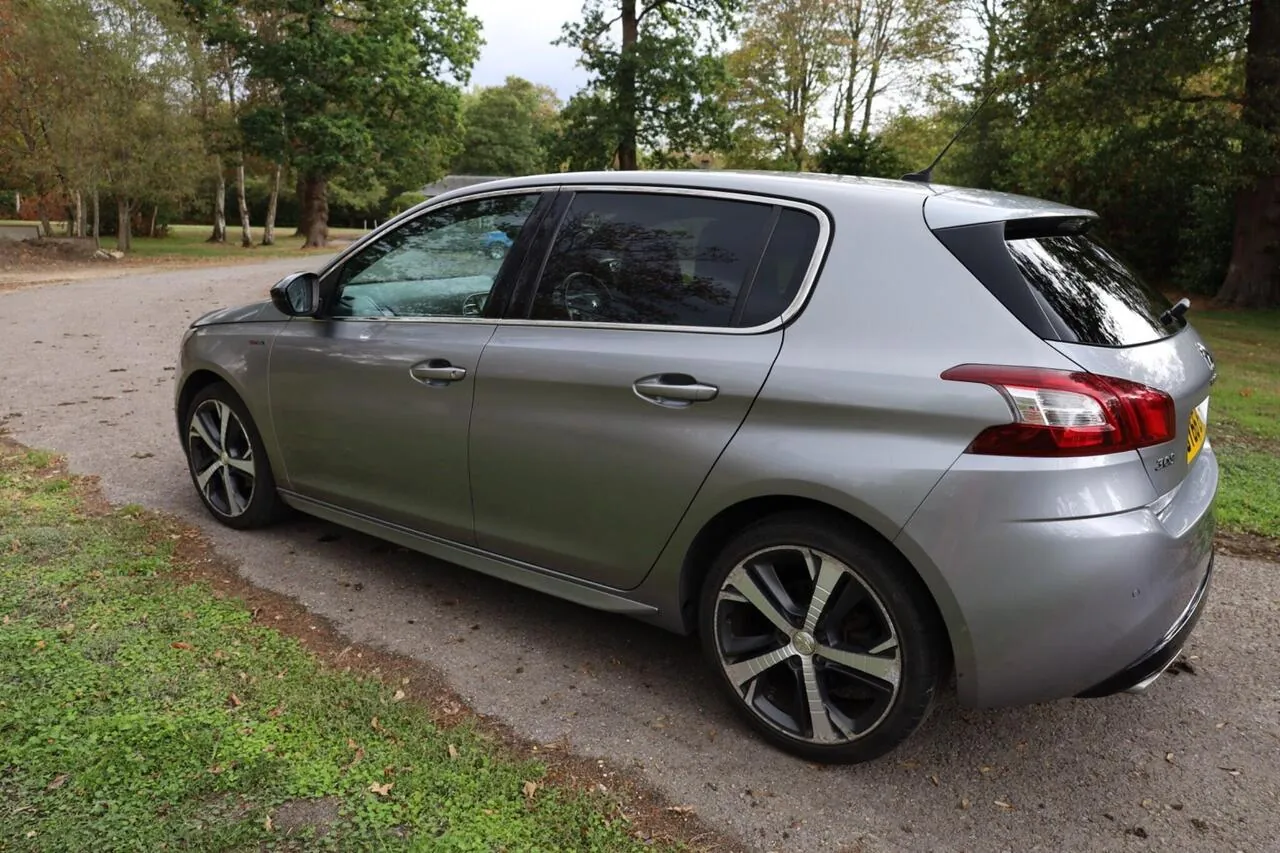 Peugeot 308 2016 photo 5