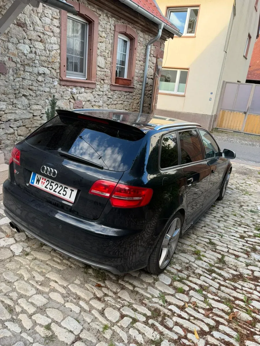 Audi A3 2011 photo 2