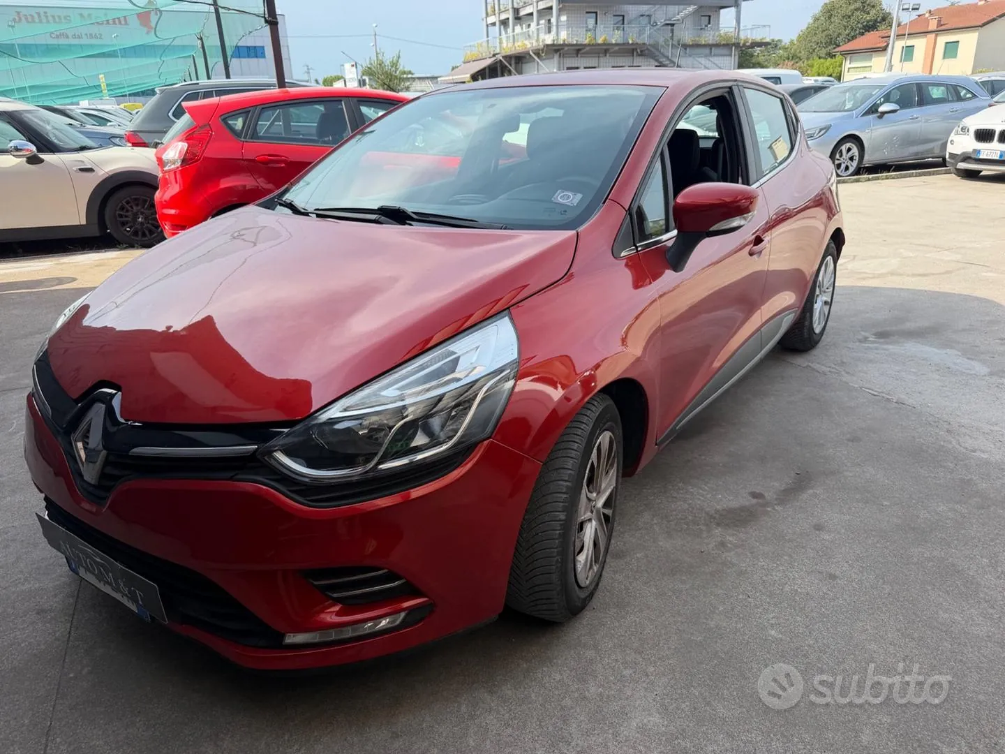 Renault Clio 2016 photo 2