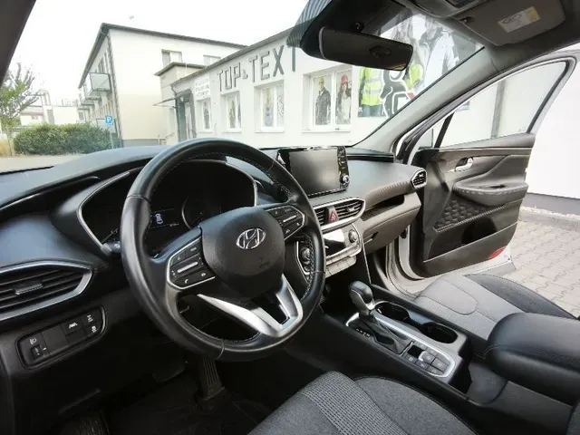 Hyundai Santa Fe 2022 photo 4
