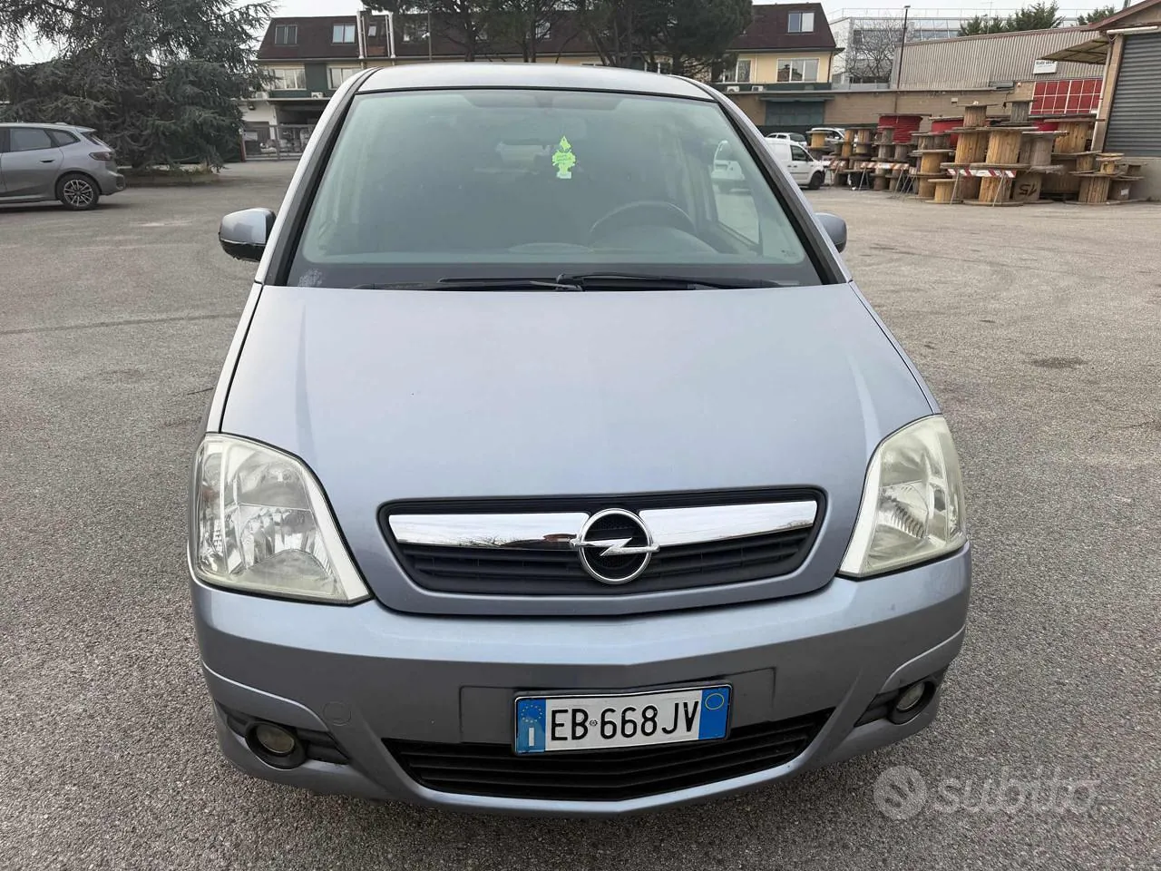 Opel Meriva 2010 photo 2
