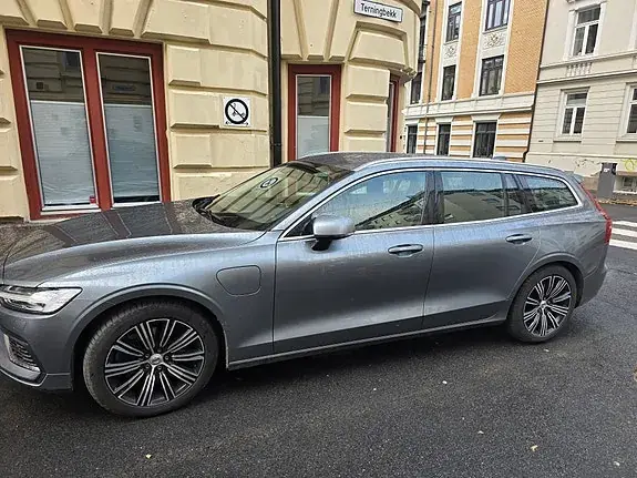 Volvo V60 2020 photo 2
