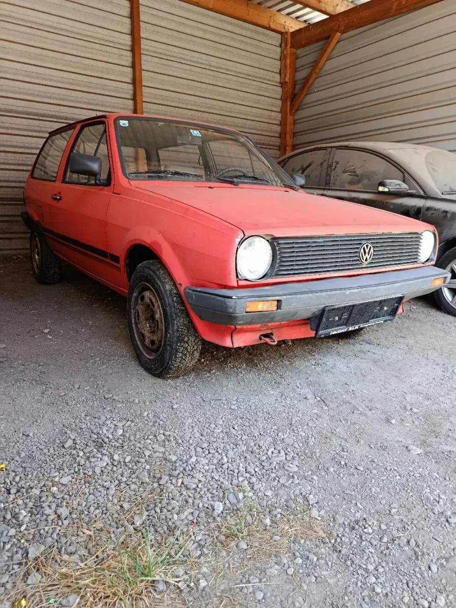 Volkswagen Polo 1983 photo 2
