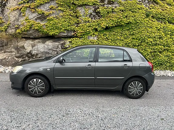 Toyota Corolla 2003 photo 3