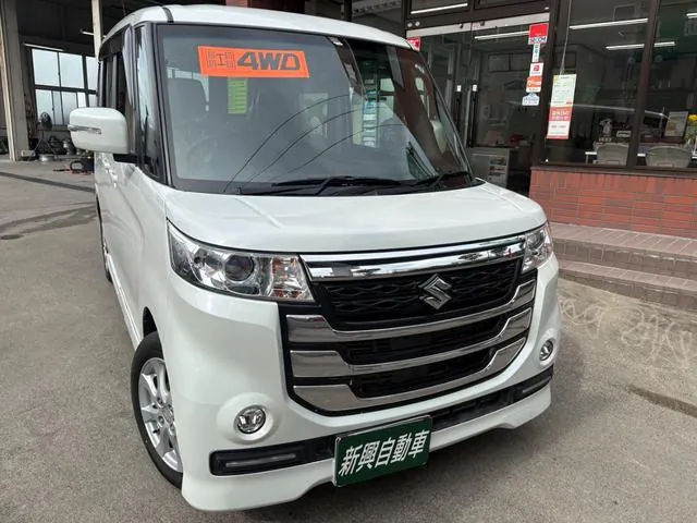 Suzuki Spacia Custom Z