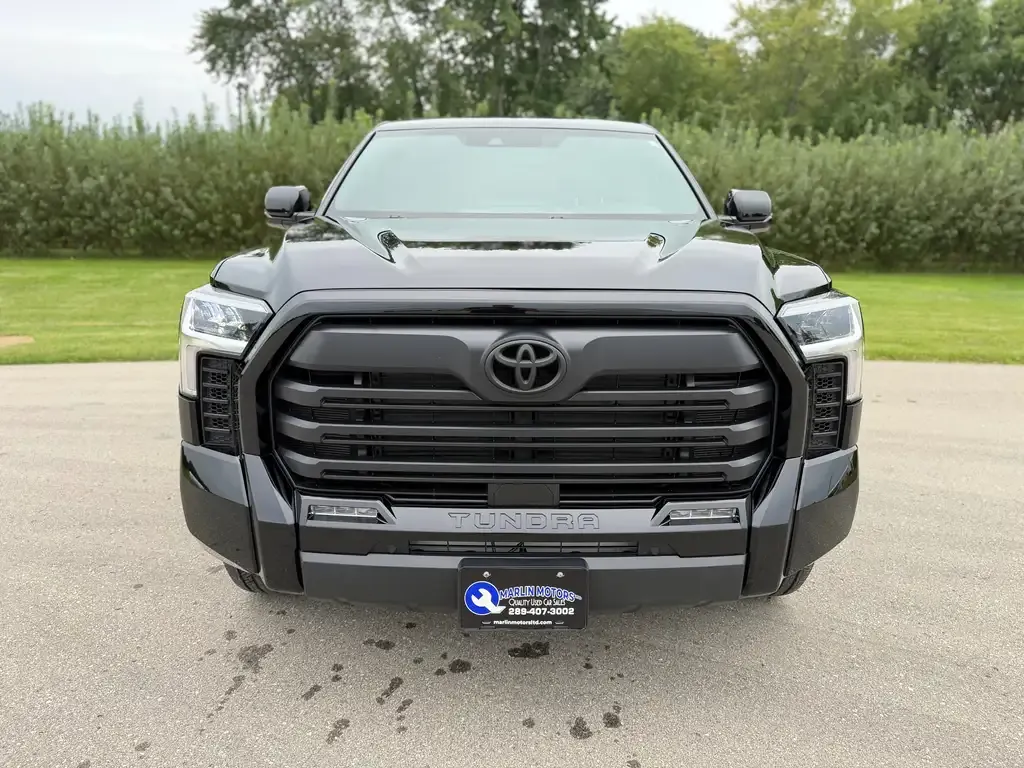 Toyota Tundra 2025 photo 2