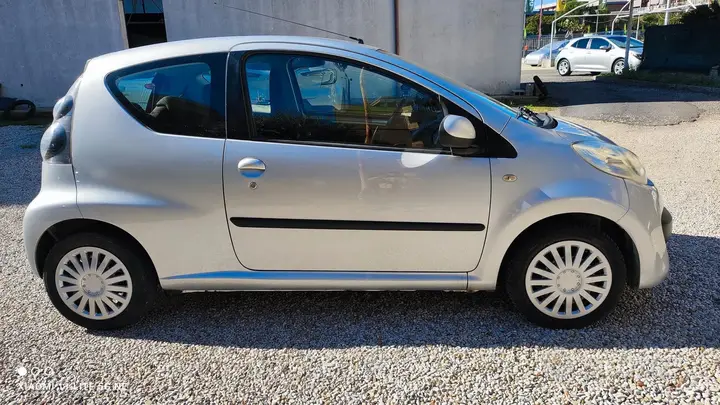 Citroen C1 2008 photo 2