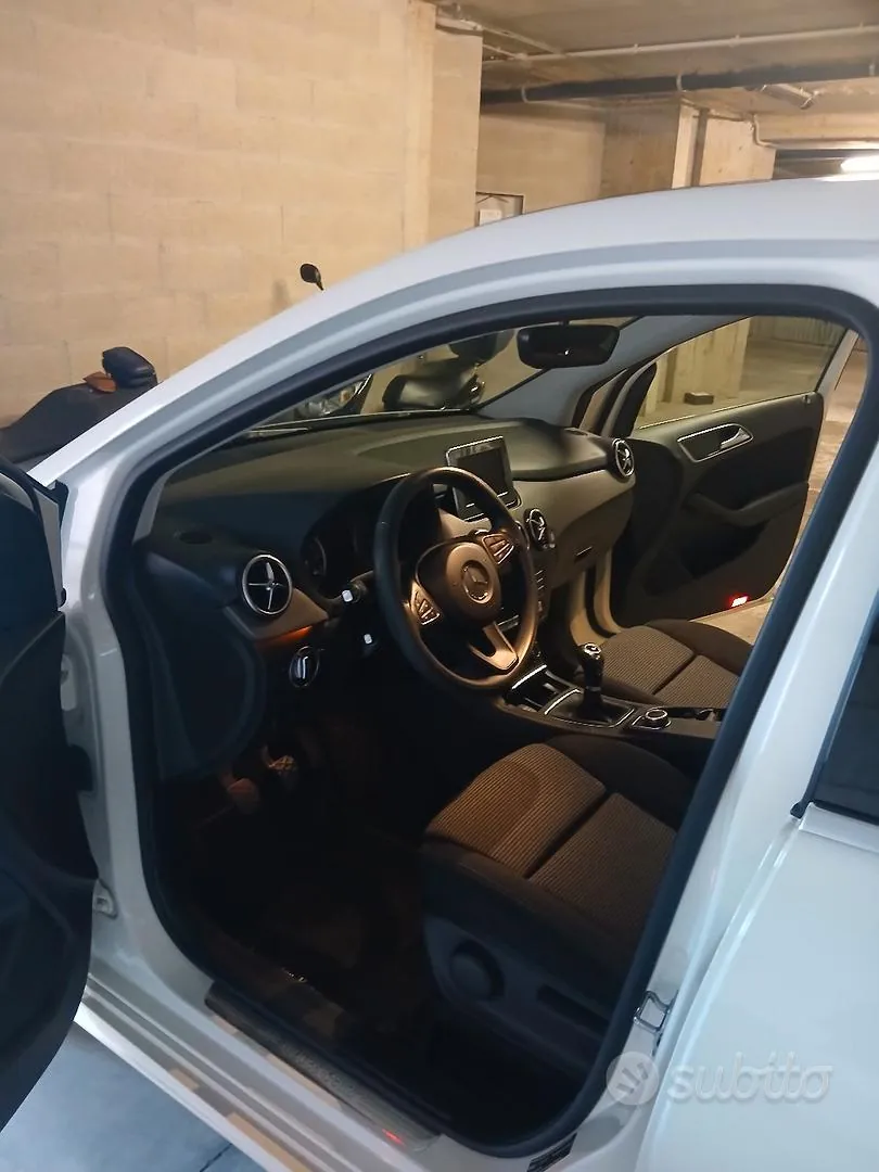 Mercedes-Benz B-Class 2018 photo 5