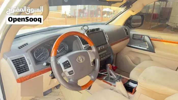 Toyota Land Cruiser 2015 photo 2