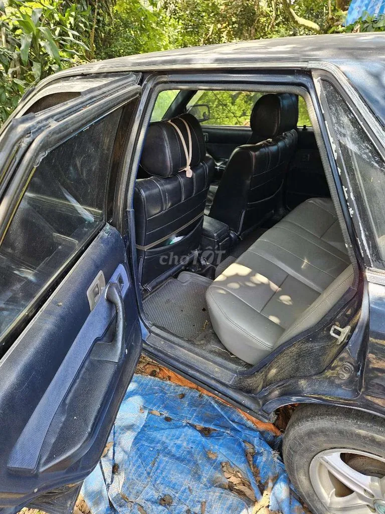 Toyota Camry 1987 photo 5
