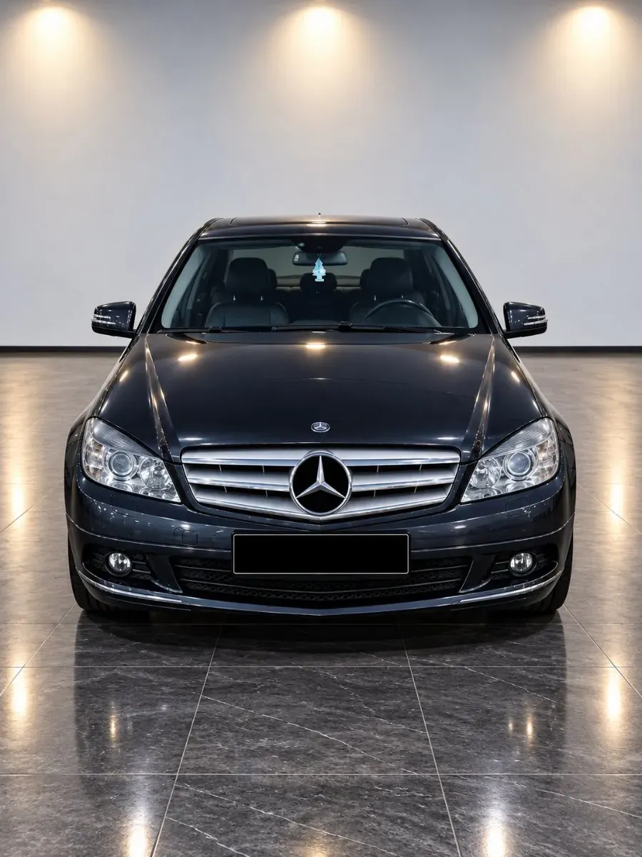 Mercedes-Benz C-Class 2011 photo 2