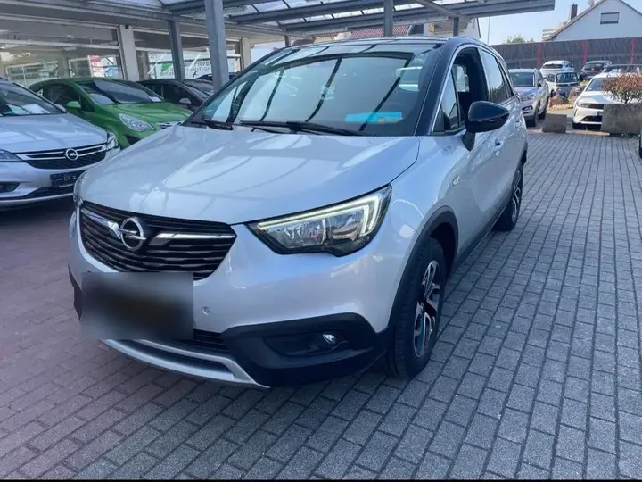 Opel Crossland X