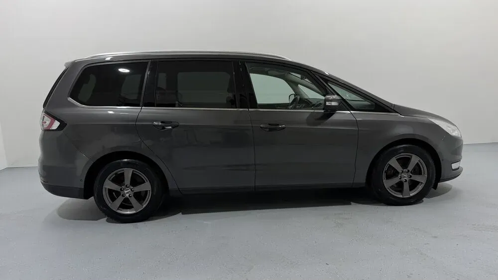 Ford Galaxy 2017 photo 3