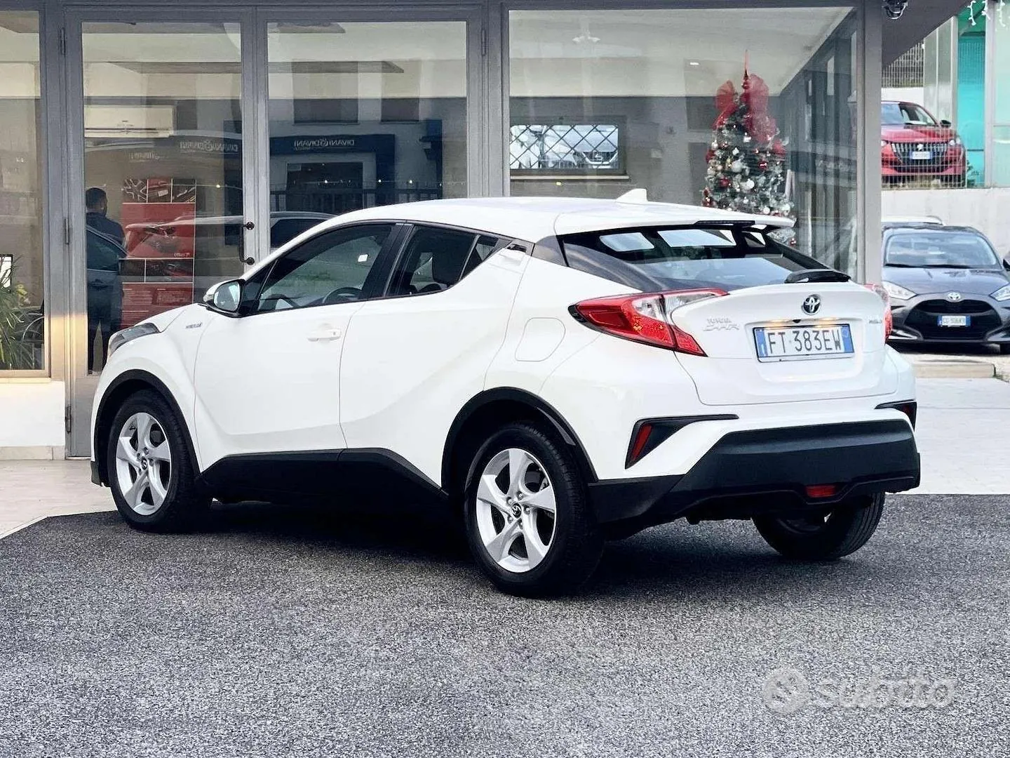 Toyota C-Hr 2018 photo 4