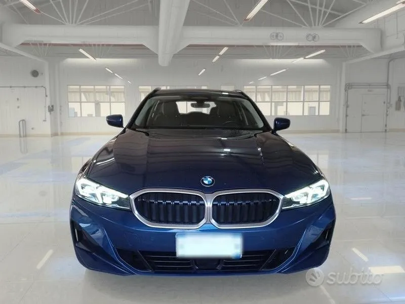 BMW 320 2023 photo 2