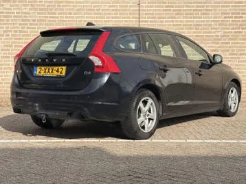 Volvo V60 2014 photo 2