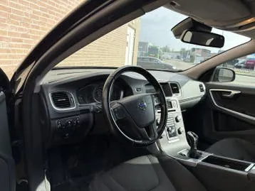 Volvo V60 2014 photo 3