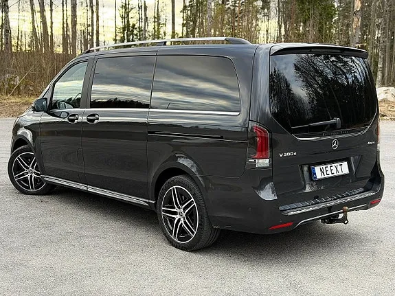 Mercedes-Benz V300 2025 photo 3