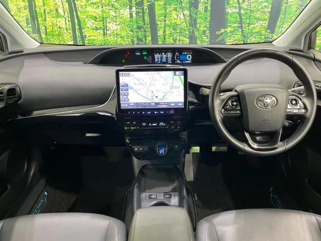 Toyota Prius 2019 photo 2