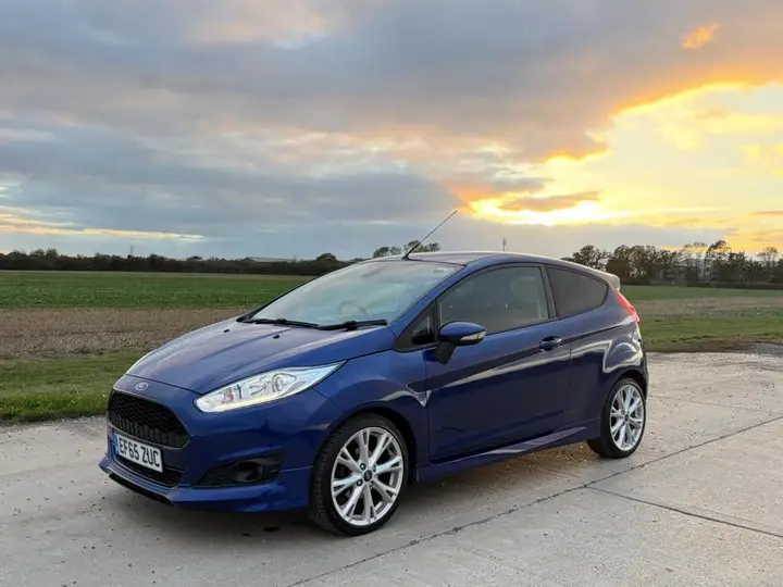 Ford Fiesta 2015 photo 3