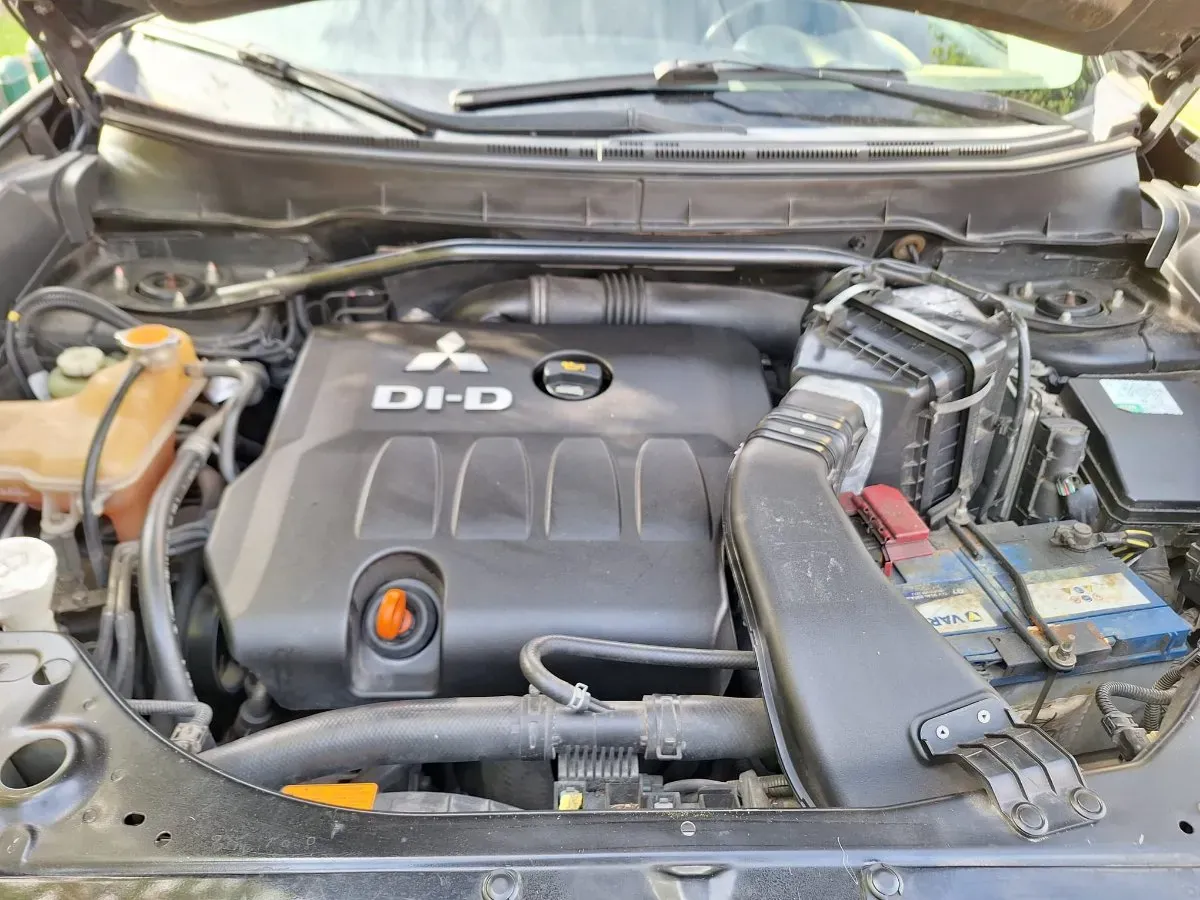 Mitsubishi Outlander 2008 photo 3