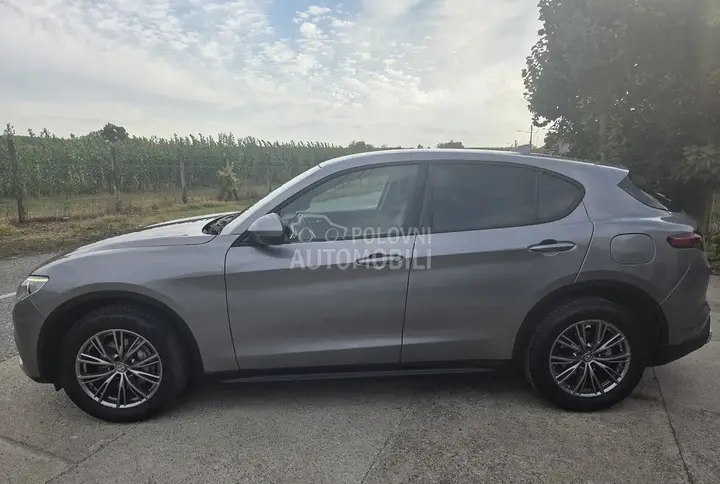 Alfa Romeo Stelvio 2018 photo 4