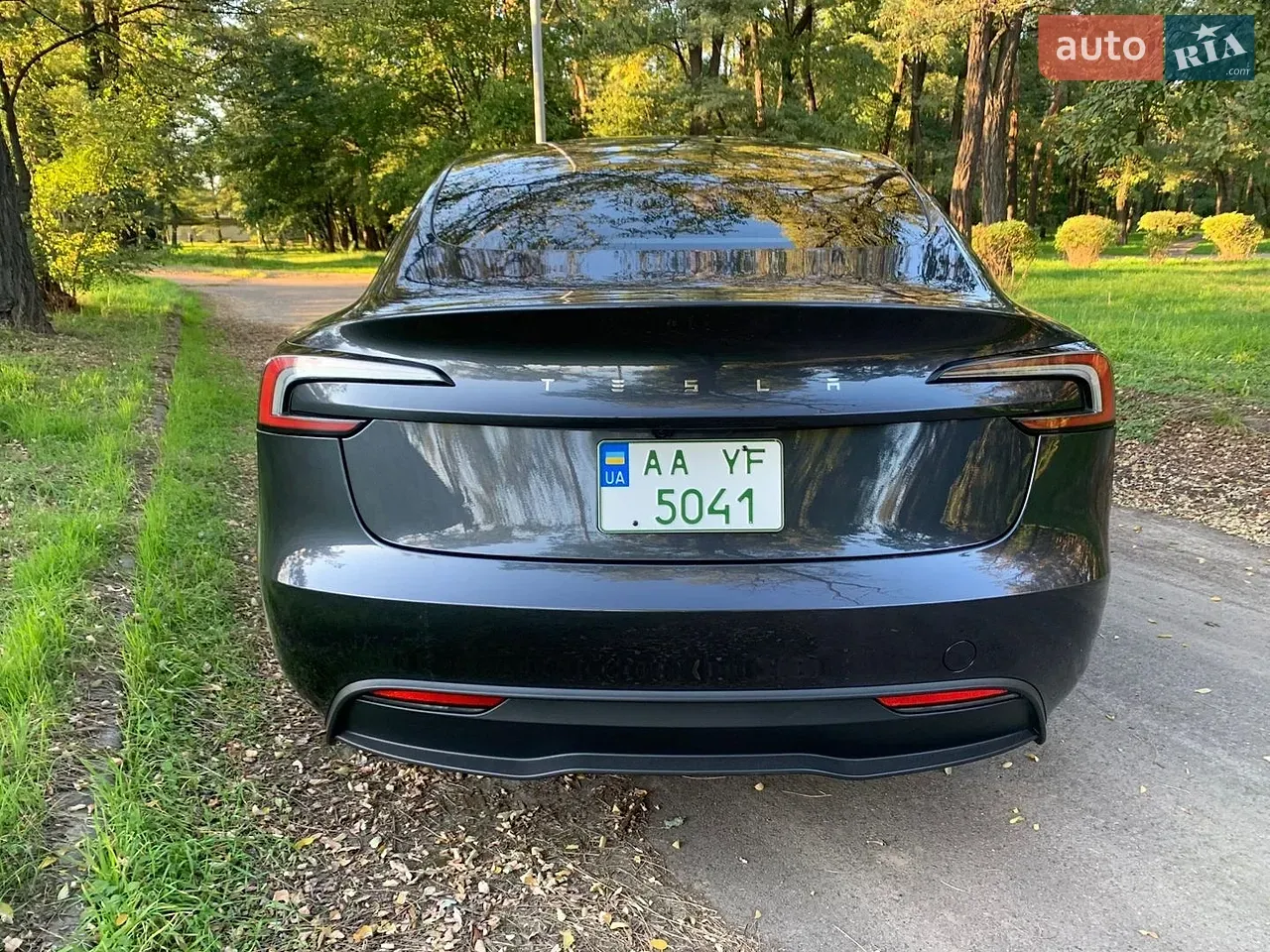Tesla Model 3 2025 photo 5