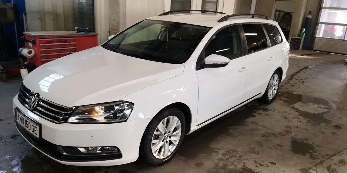 Volkswagen Passat 2013 photo 2