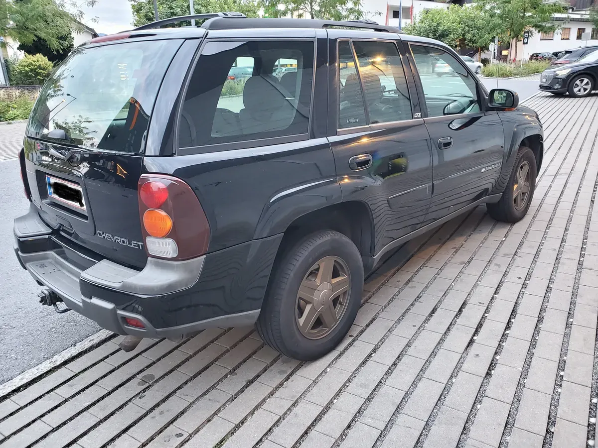 Chevrolet Blazer 2002 photo 3