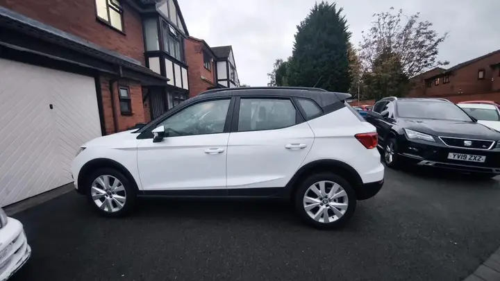 Seat Arona 2018 photo 2