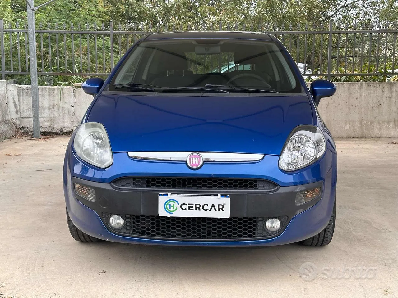 Fiat Punto Evo 2011 photo 2