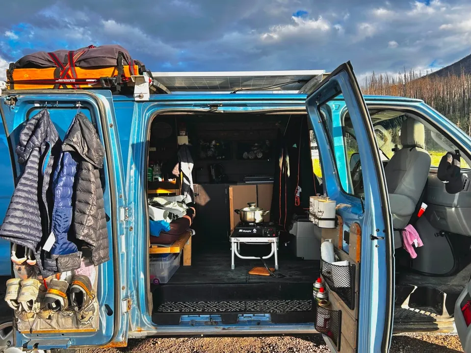 Ford Econoline E-250 2010 photo 5